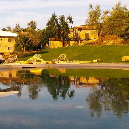 Agriturismo Le Canterie Radicondoli Luaran gambar