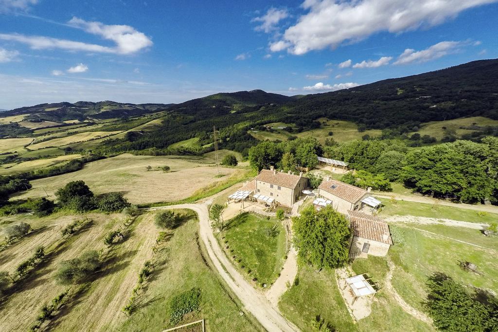 Agriturismo Le Canterie Radicondoli Luaran gambar