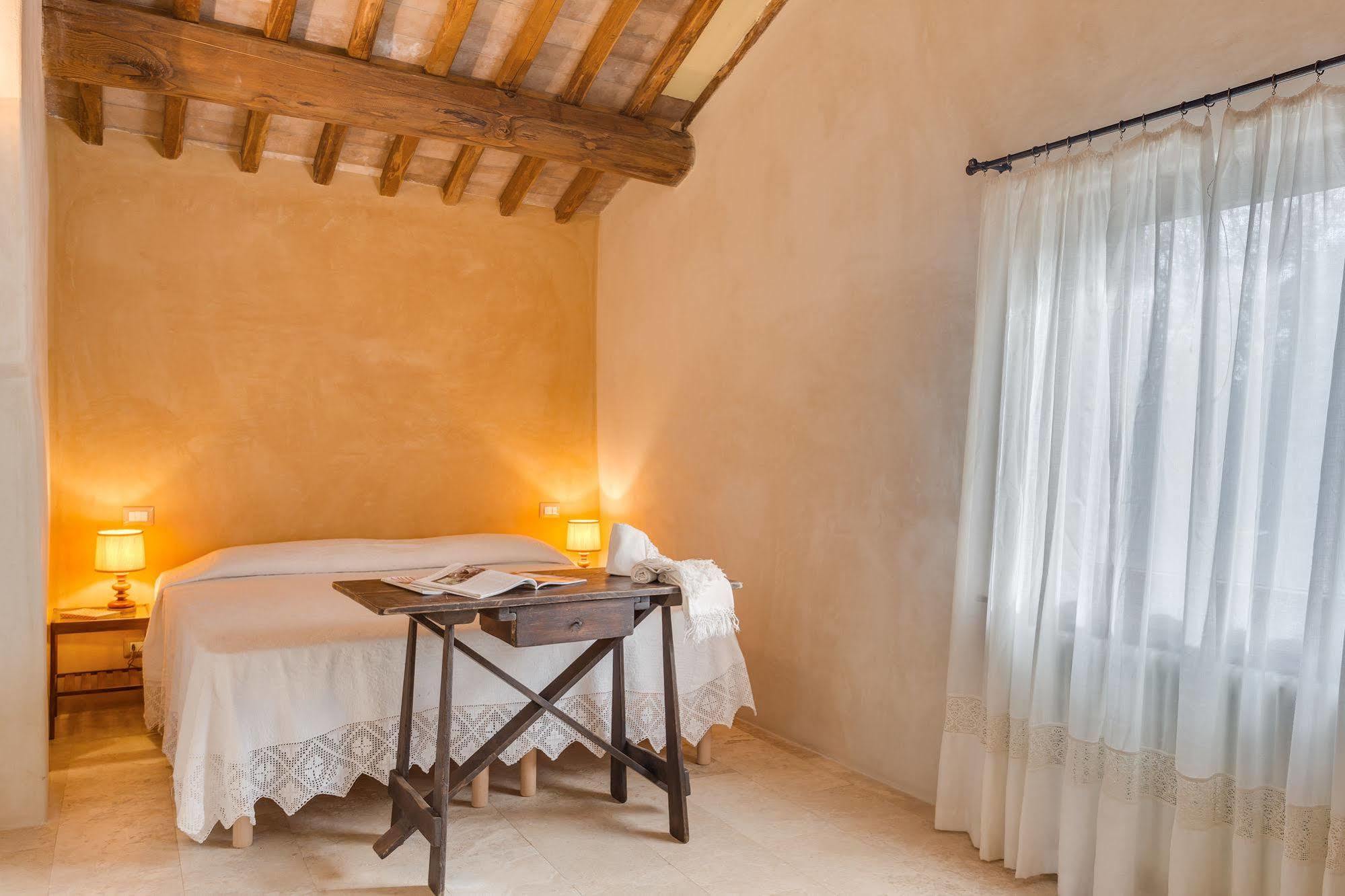 Agriturismo Le Canterie Radicondoli Luaran gambar
